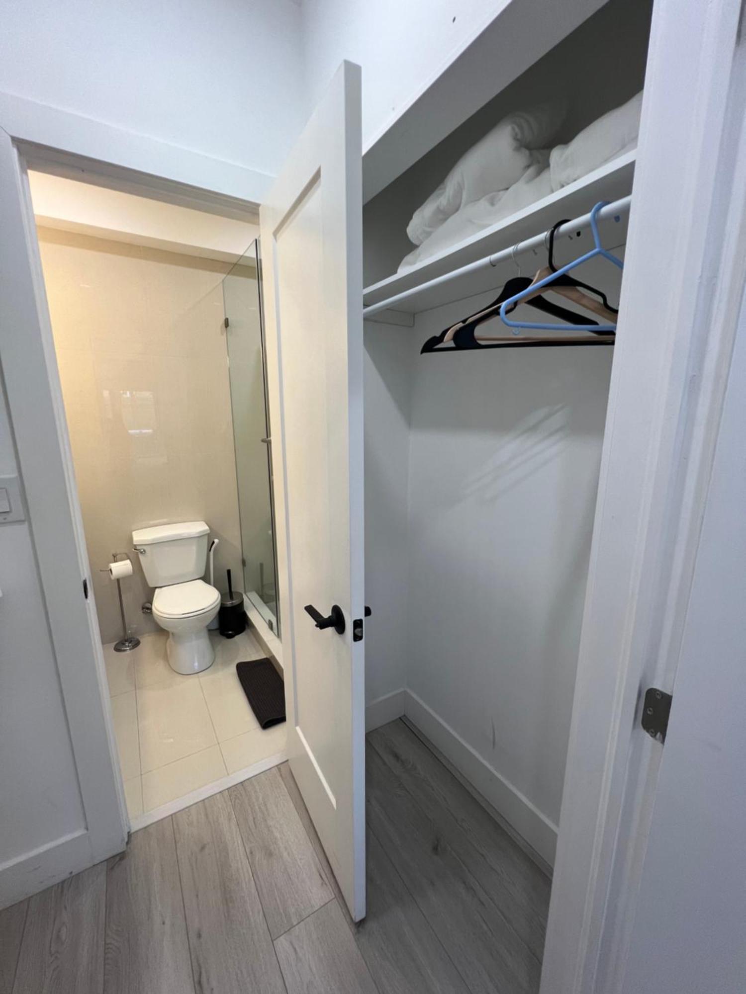 New Modern 3br Loft W Parking&terrace Close To Apartment