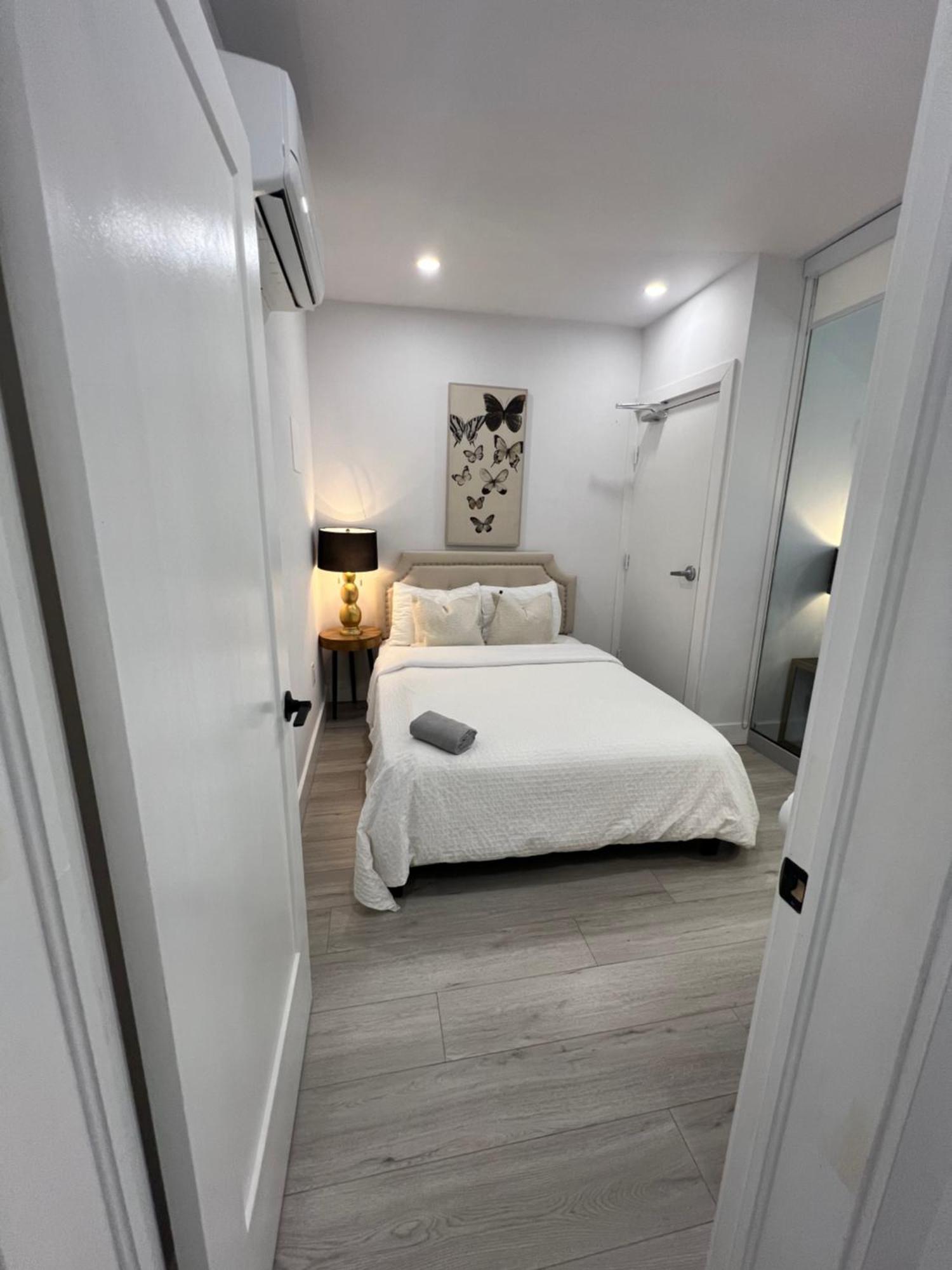 Apartment New Modern 3br Loft W Parking&terrace Close To Toronto