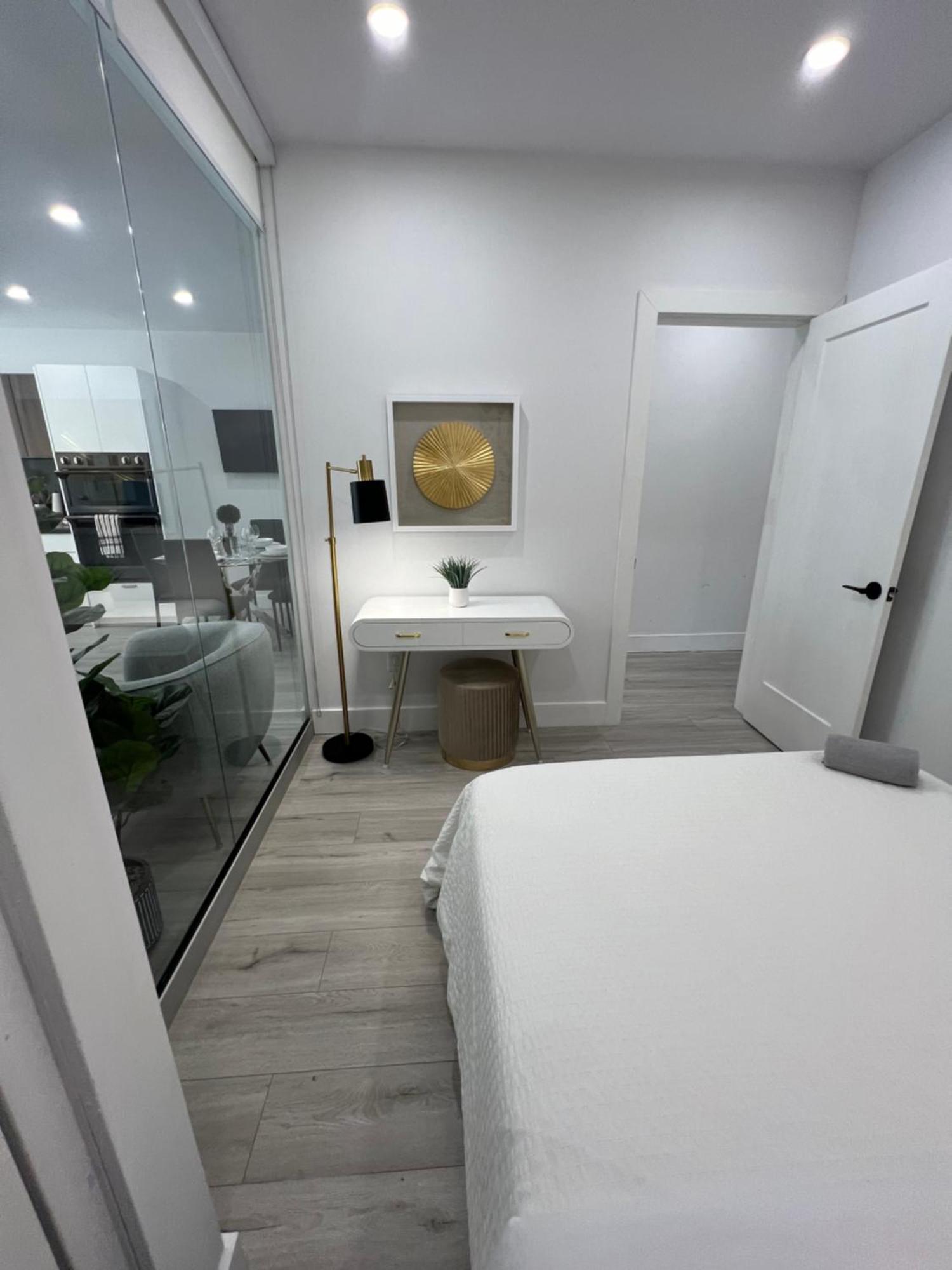 New Modern 3br Loft W Parking&terrace Close To Apartment Toronto