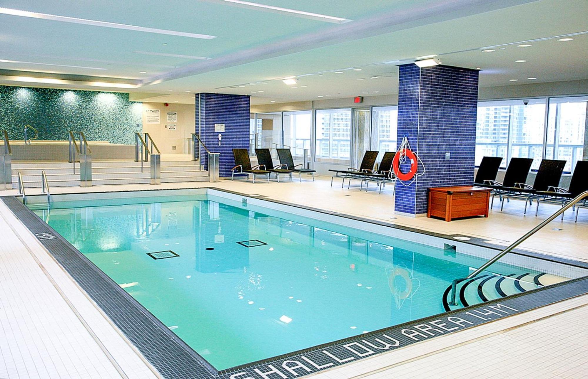 Stunning 1br In Heart Of Downtown *