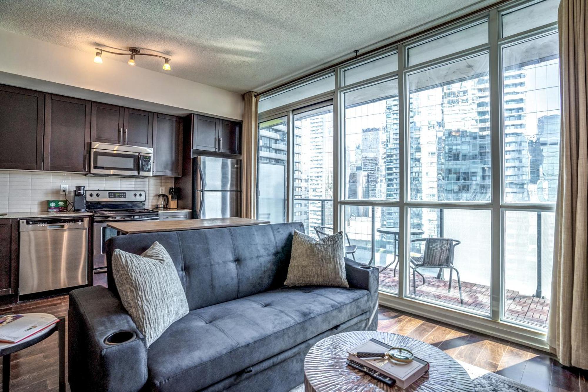 Stunning 1br In Heart Of Downtown Apartment