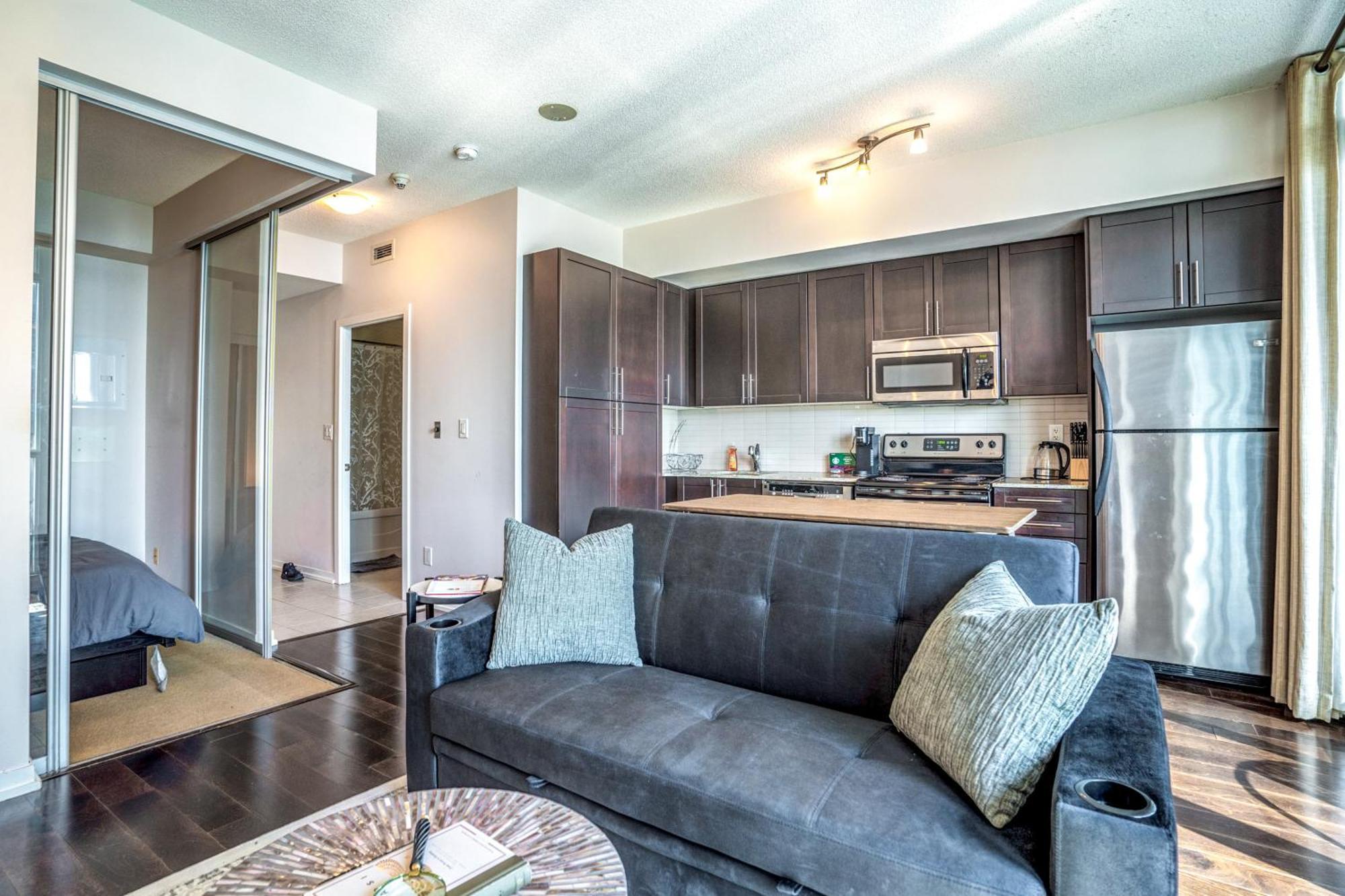 Apartment Stunning 1br In Heart Of Downtown *