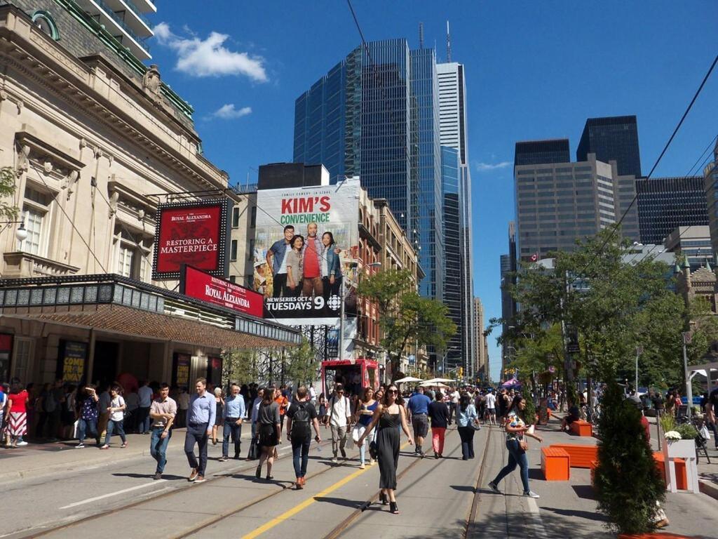Stunning In Downtown Perfect For Businesses Trips And Small Families