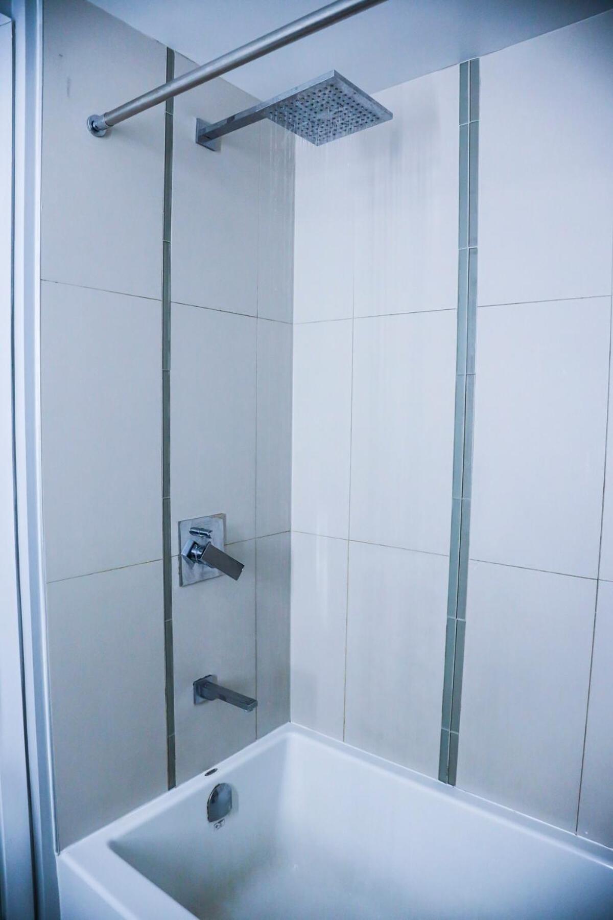 Stunning In Downtown Perfect For Businesses Trips And Small Families Apartment Toronto