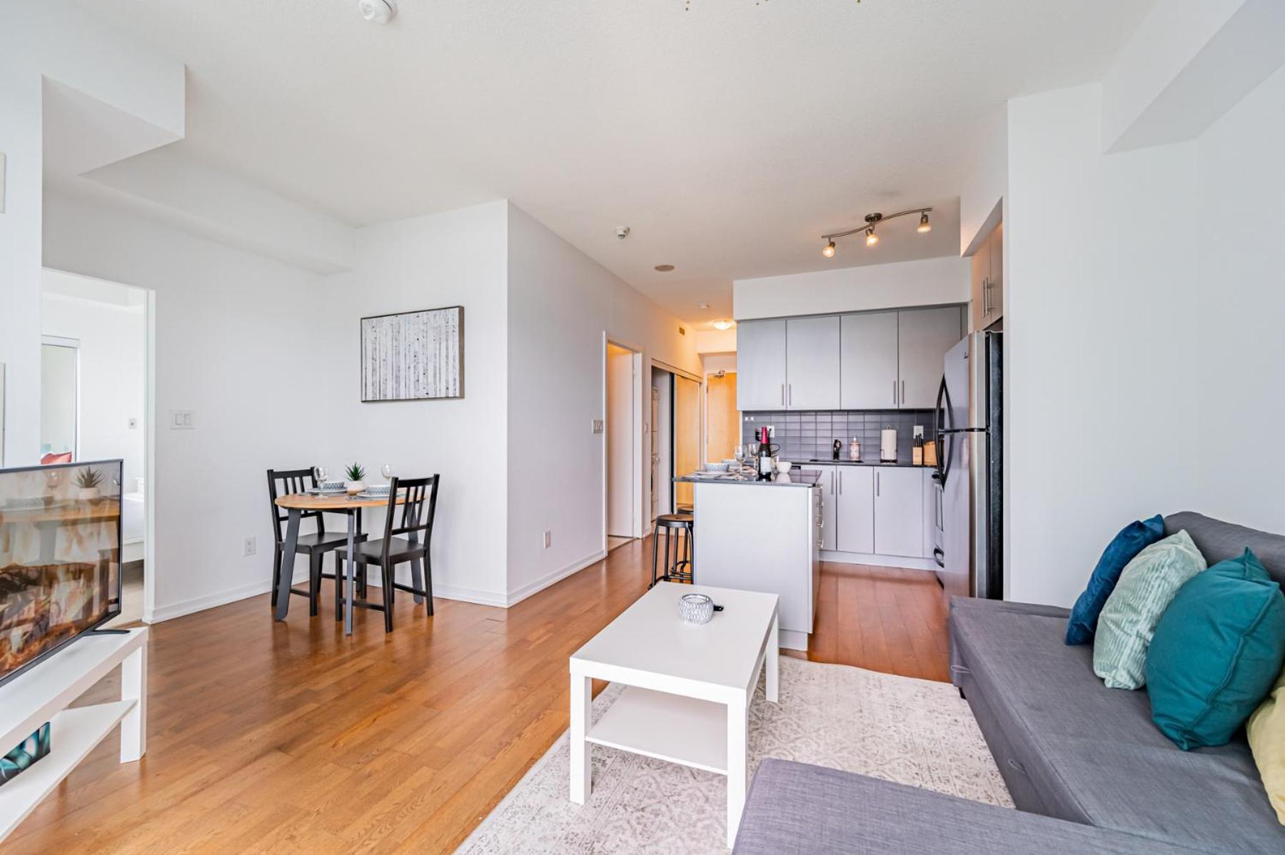 Lovely 1br-1bath Apartment *
