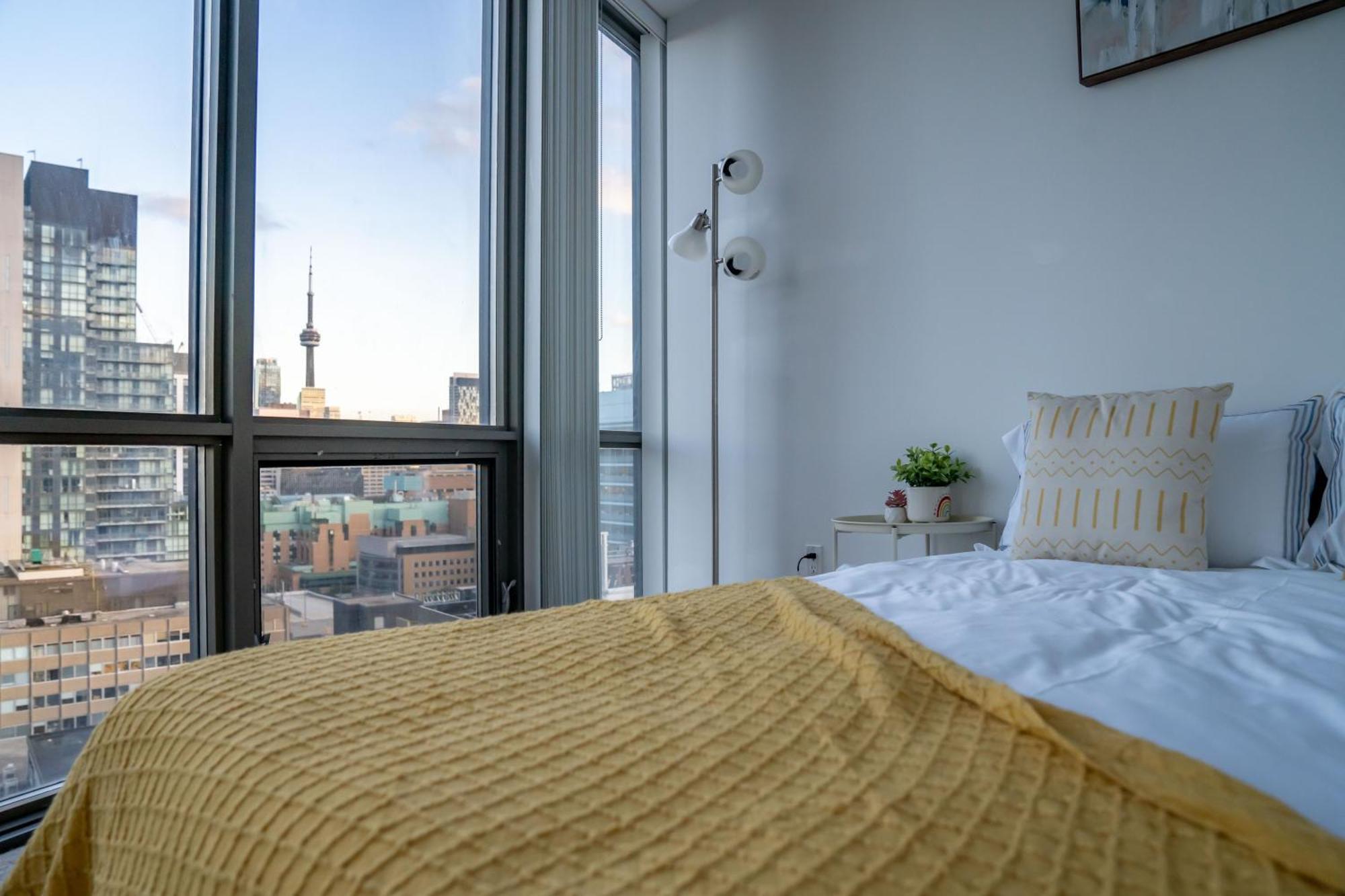 Great View High Rise In Toronto