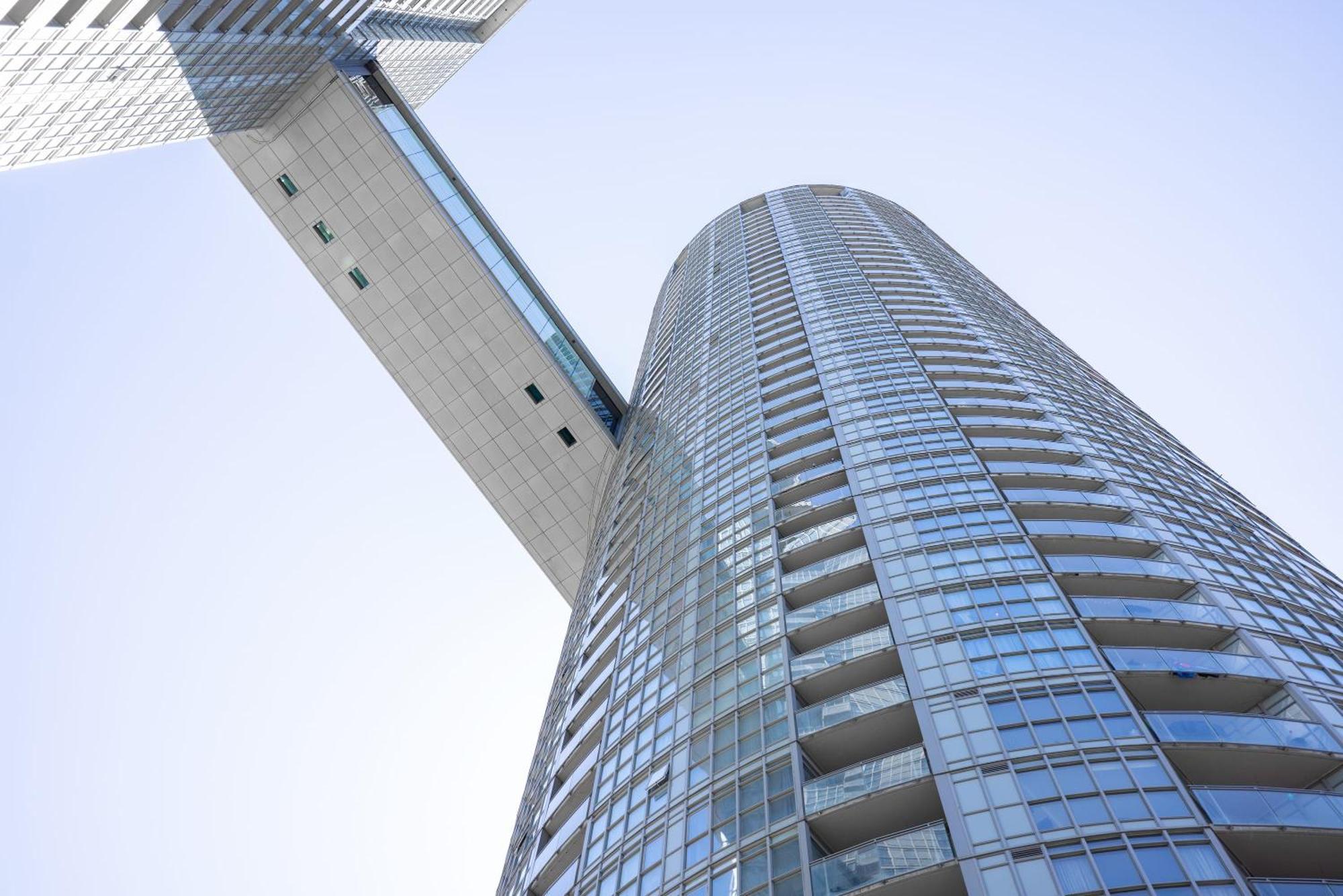 Penthouse Living Above The Skyline Toronto