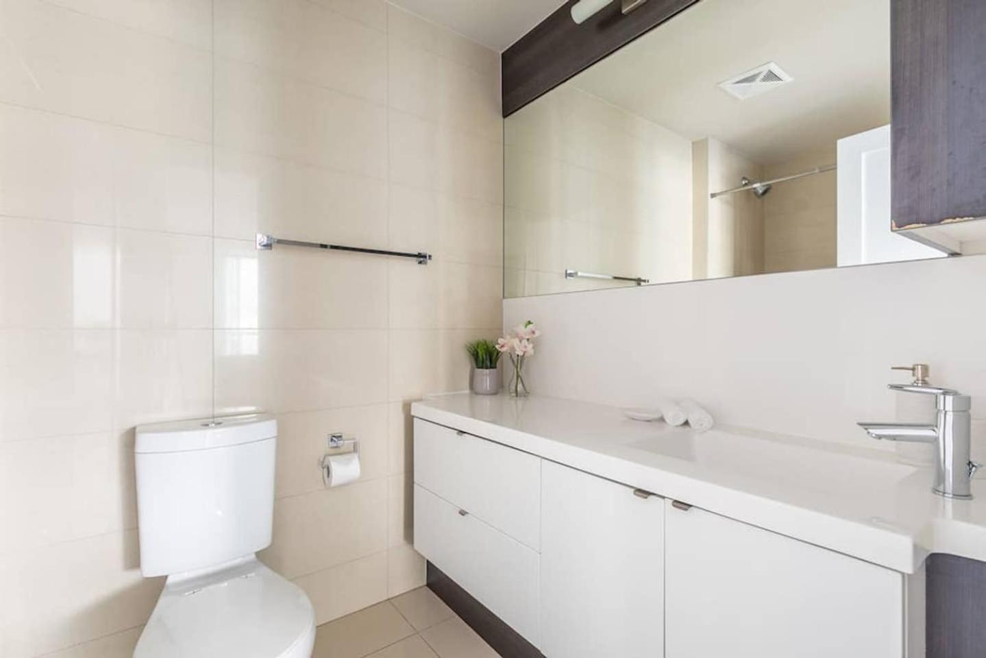 Luxurious 1br-king Bed With Panoramic Views Holiday home Toronto