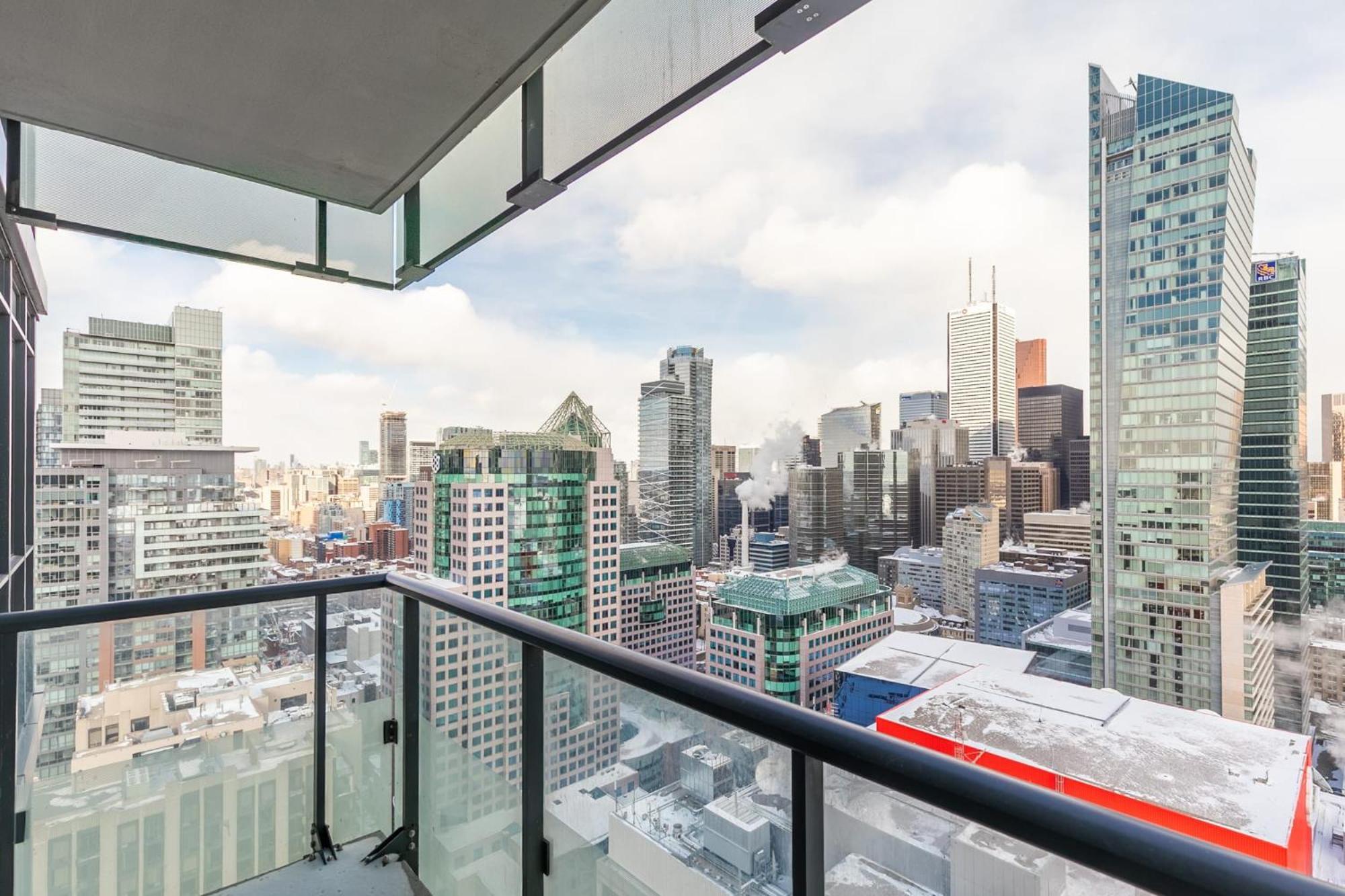 Luxurious 1br-king Bed With Panoramic Views Toronto