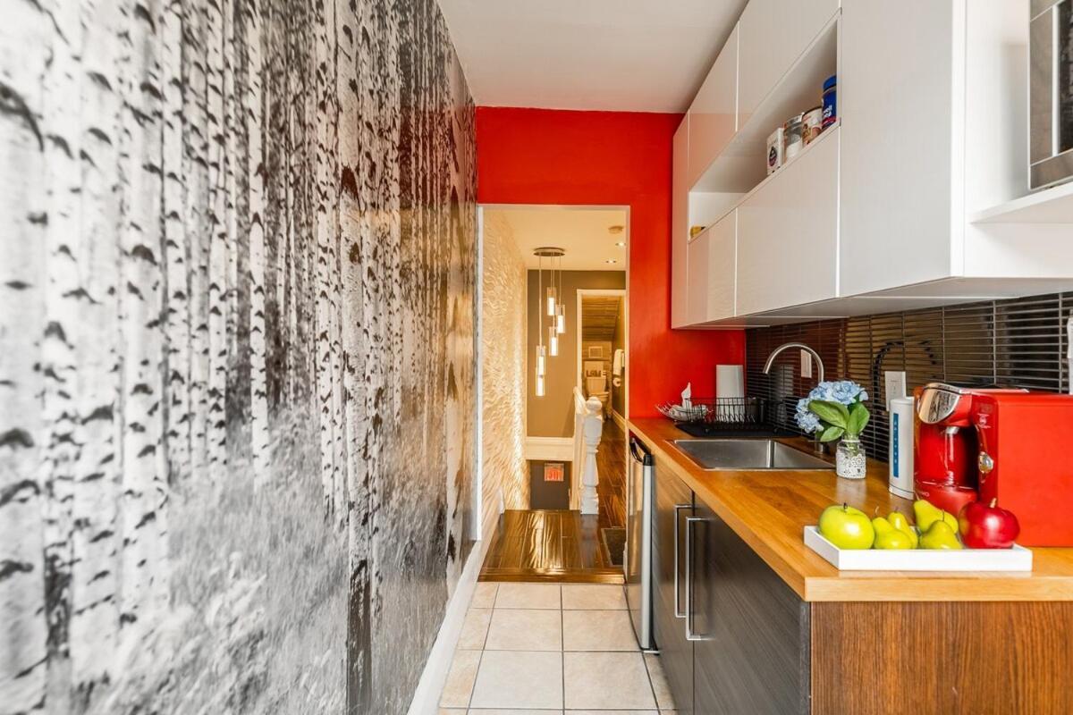 Modern With Rooftop Patios Apartment Toronto