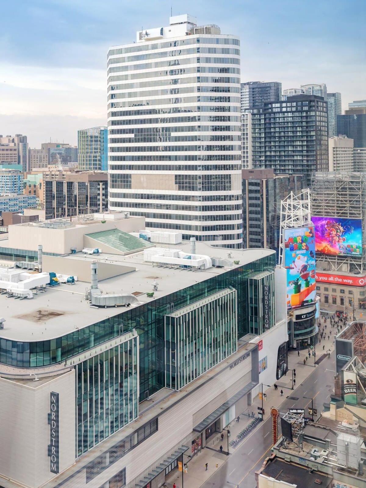 Lovely In Downtown To Yonge Dundas Square Apartment *