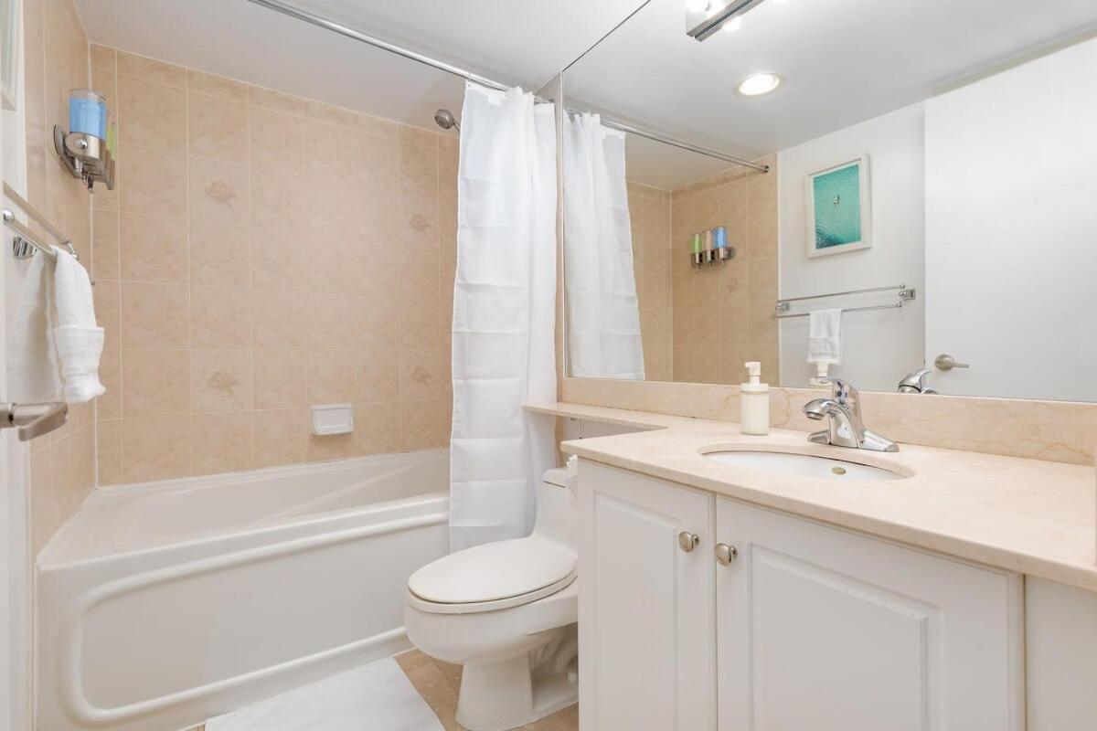 Apartment Lovely In Downtown To Yonge Dundas Square *