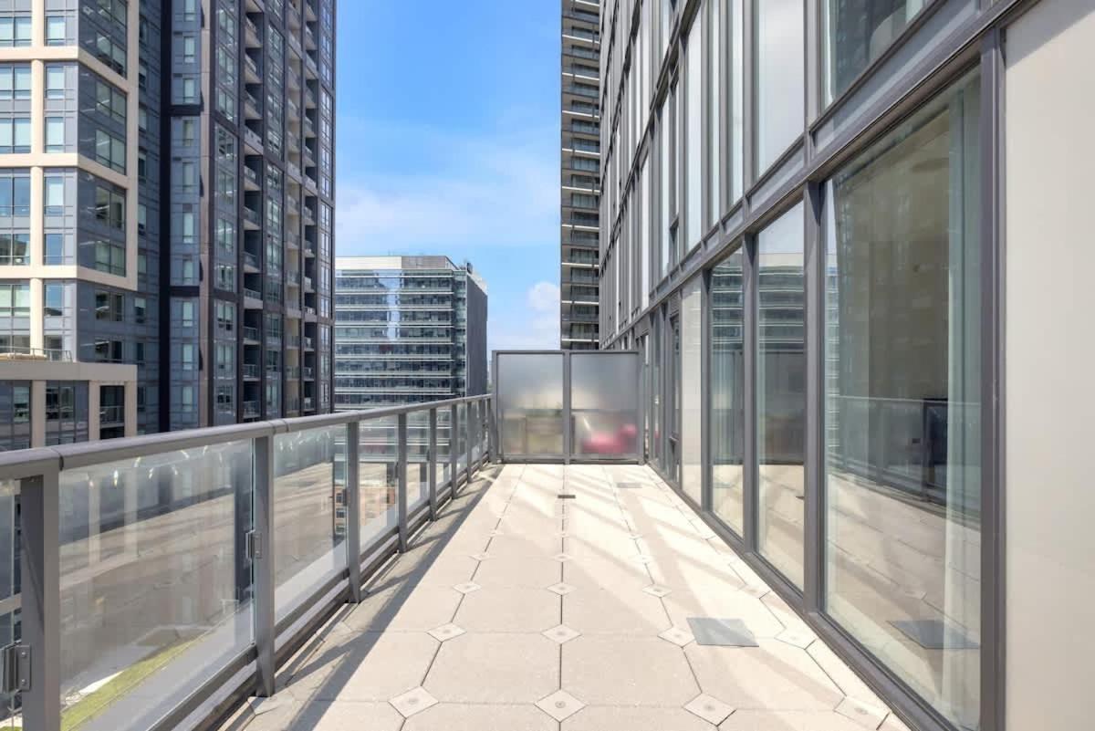 Luxury 2br Enormous Patio Parking