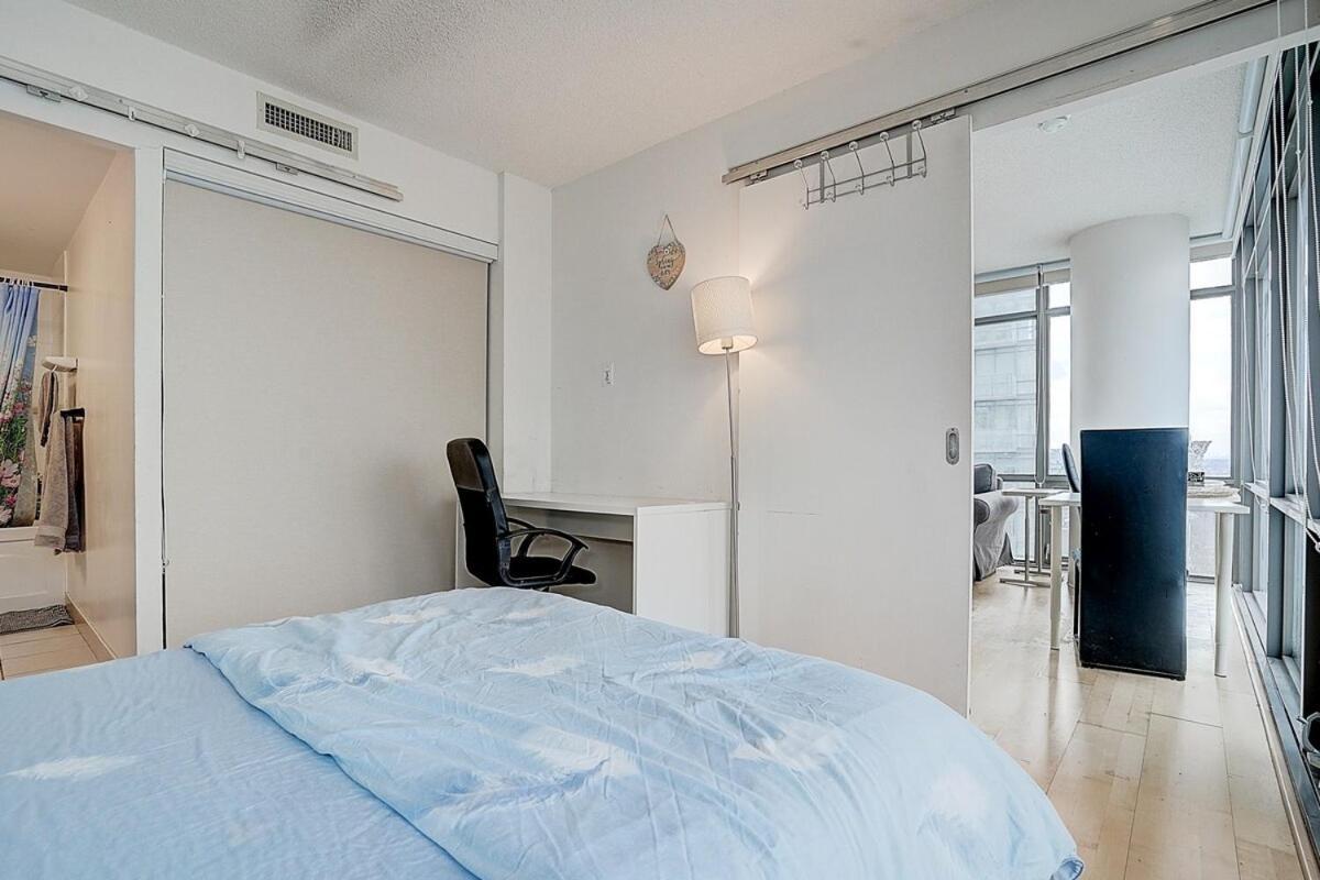 Chic Downtown Apartment Toronto