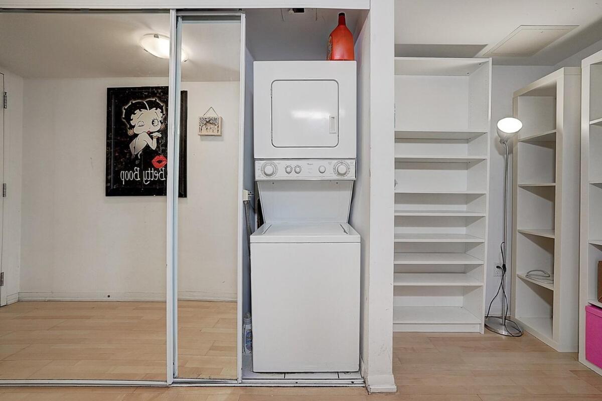 Chic Downtown Apartment Toronto