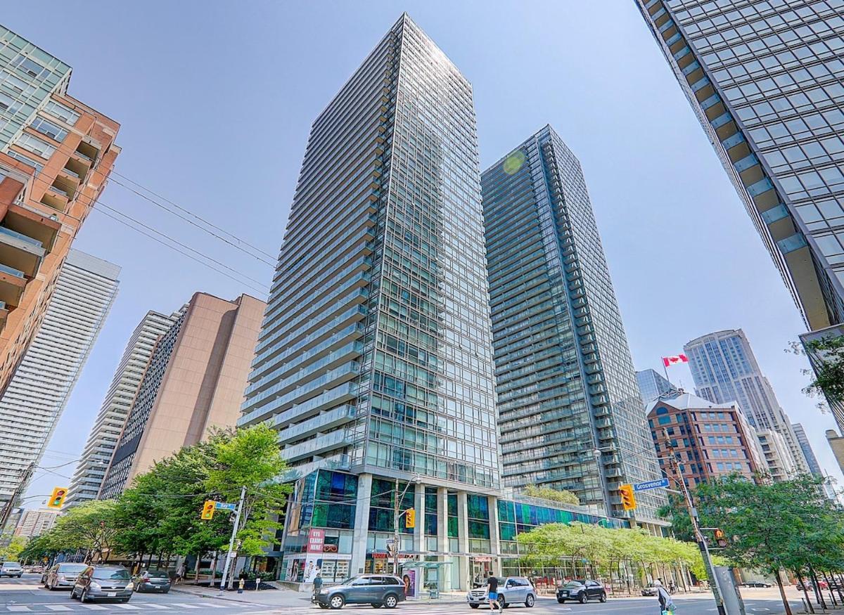 Chic Downtown * Toronto