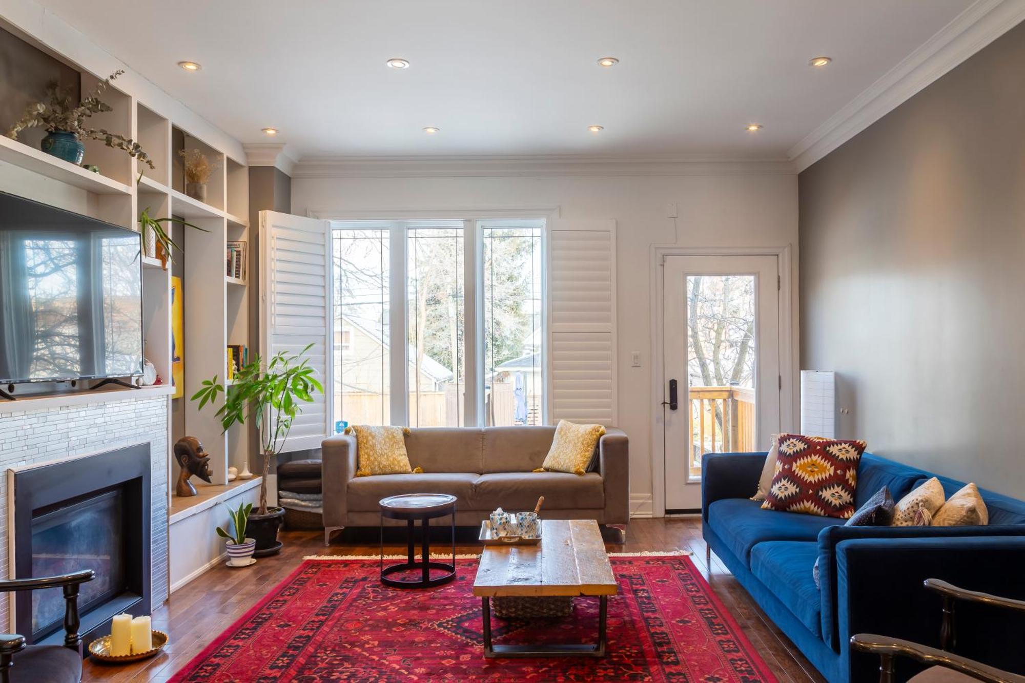 Beautiful 3br House In The Heart Of Greek Town Holiday home