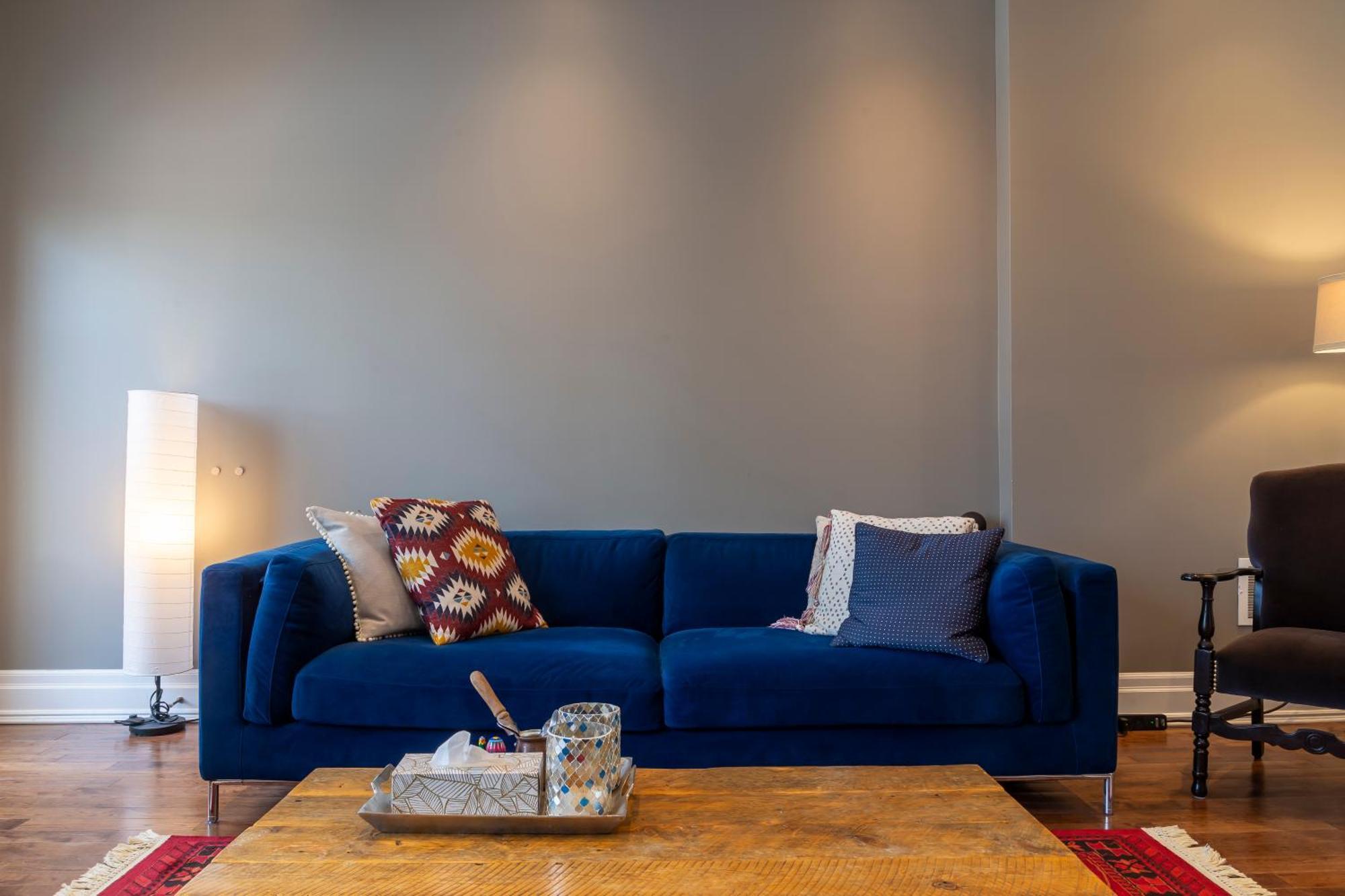 Beautiful 3br House In The Heart Of Greek Town