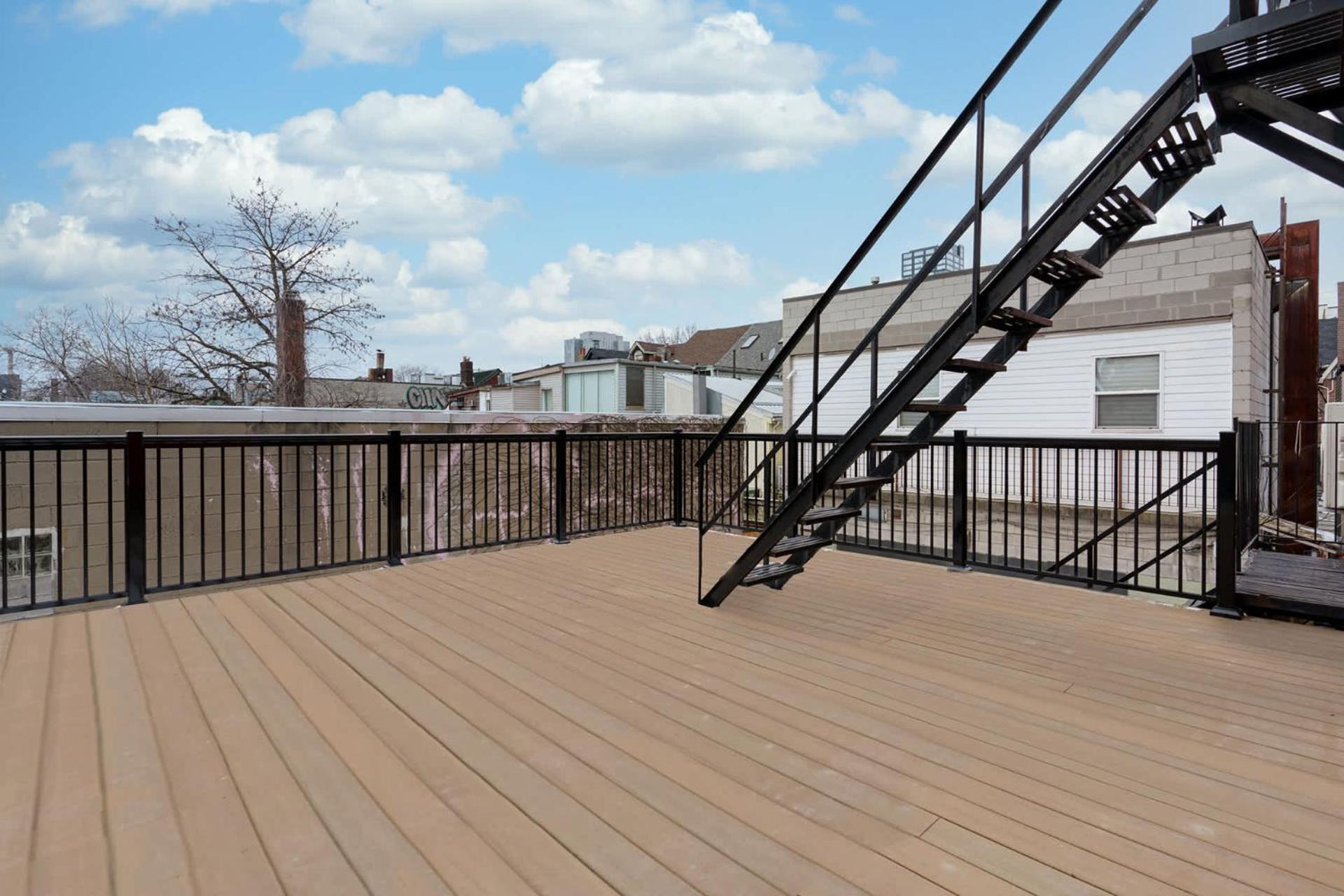 Spacious 3br For 10 W Patio Heart Of * Toronto