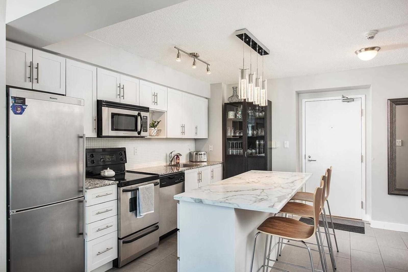 Axiom Apartment *