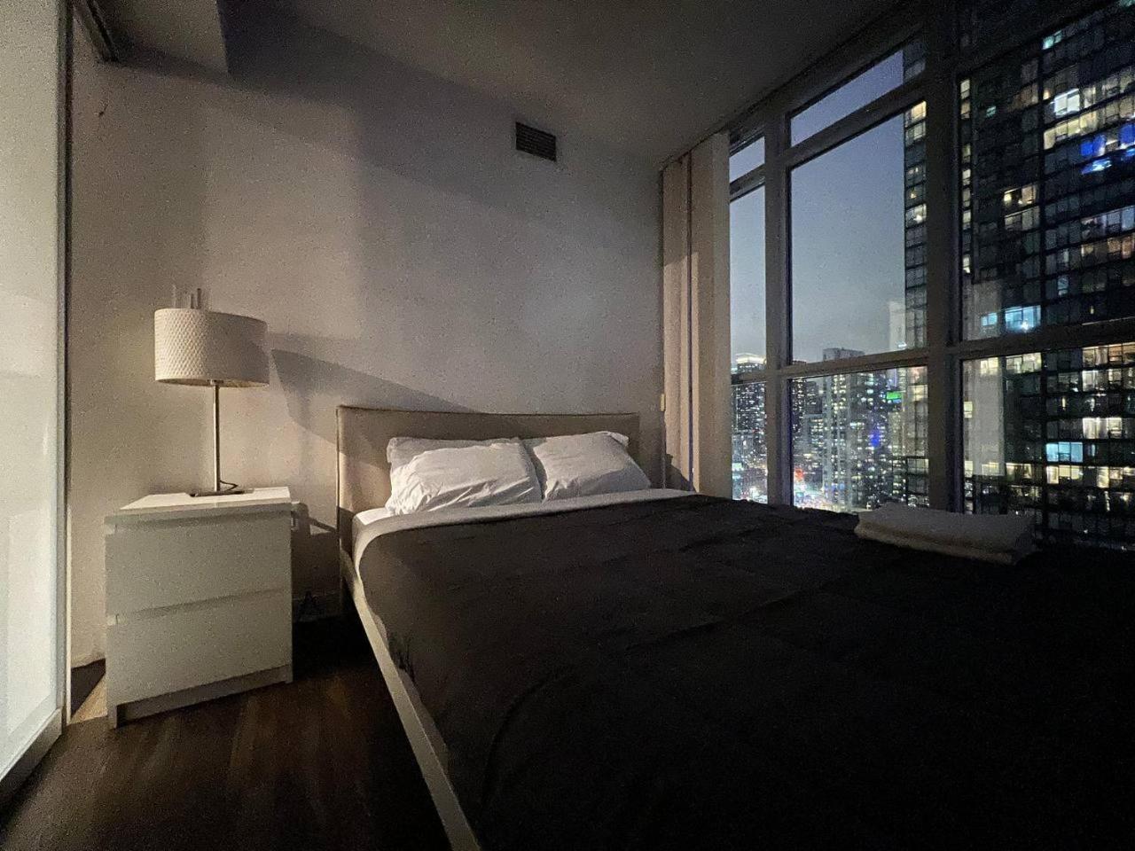 Axiom Apartment *
