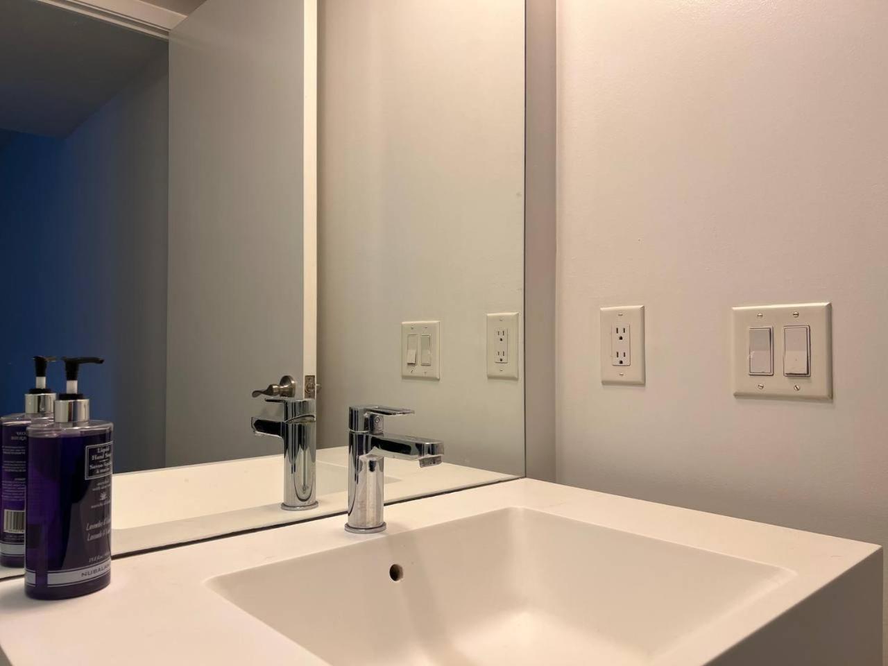 Axiom Apartment