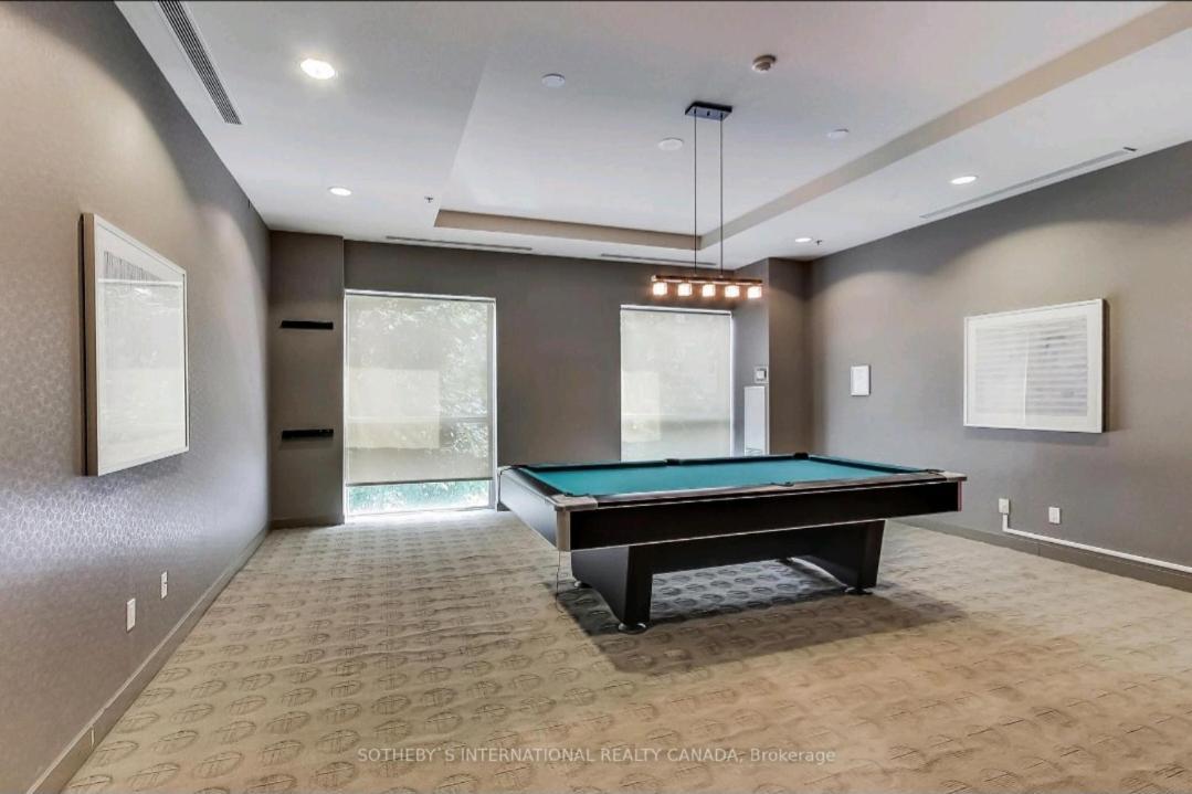 Downtown Spacious Lakeview 2 Beds Salt Water Pool Gym Free Parking Apartment Toronto