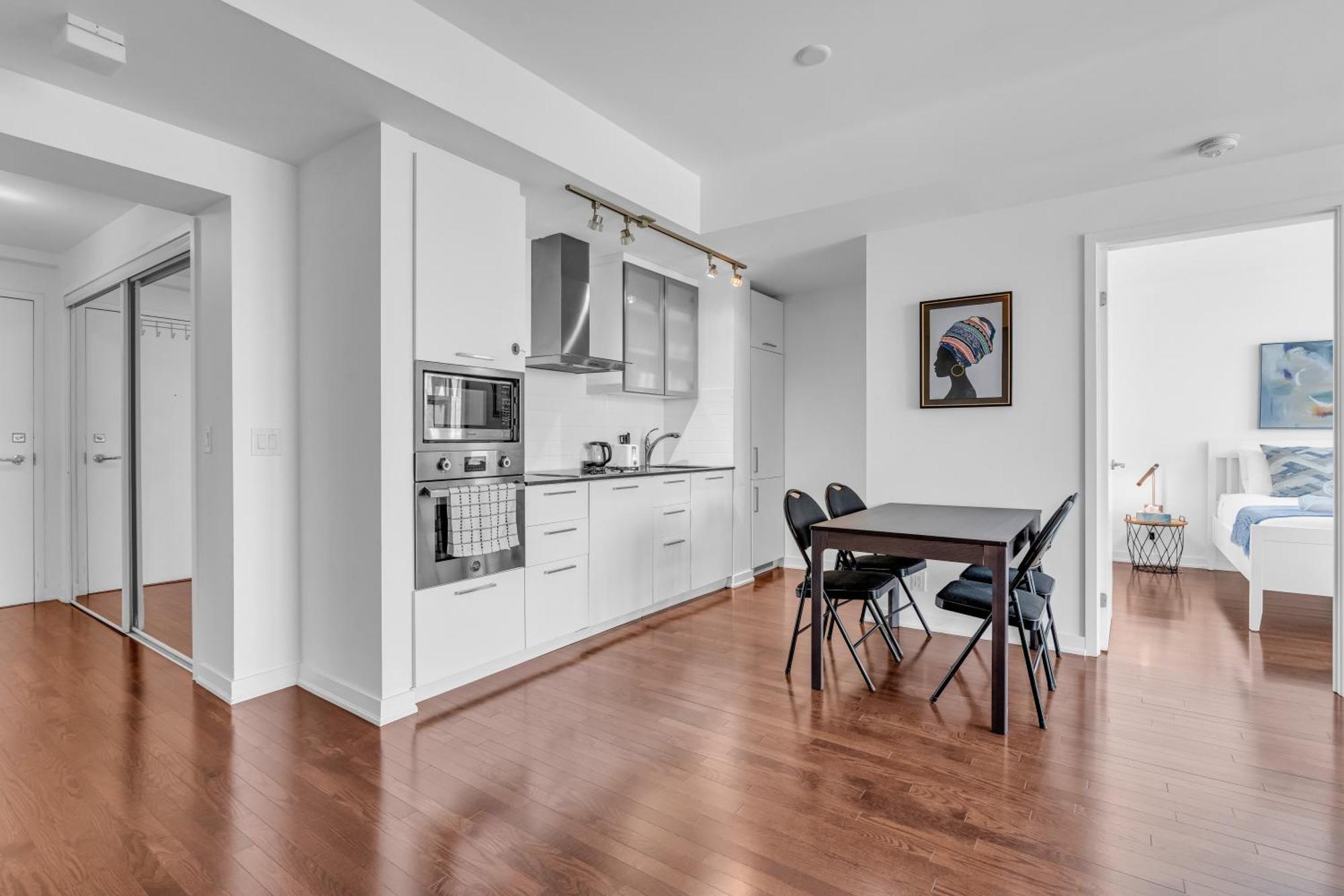 Apartment Elegant Rogers Center With 1 Free Parking Toronto