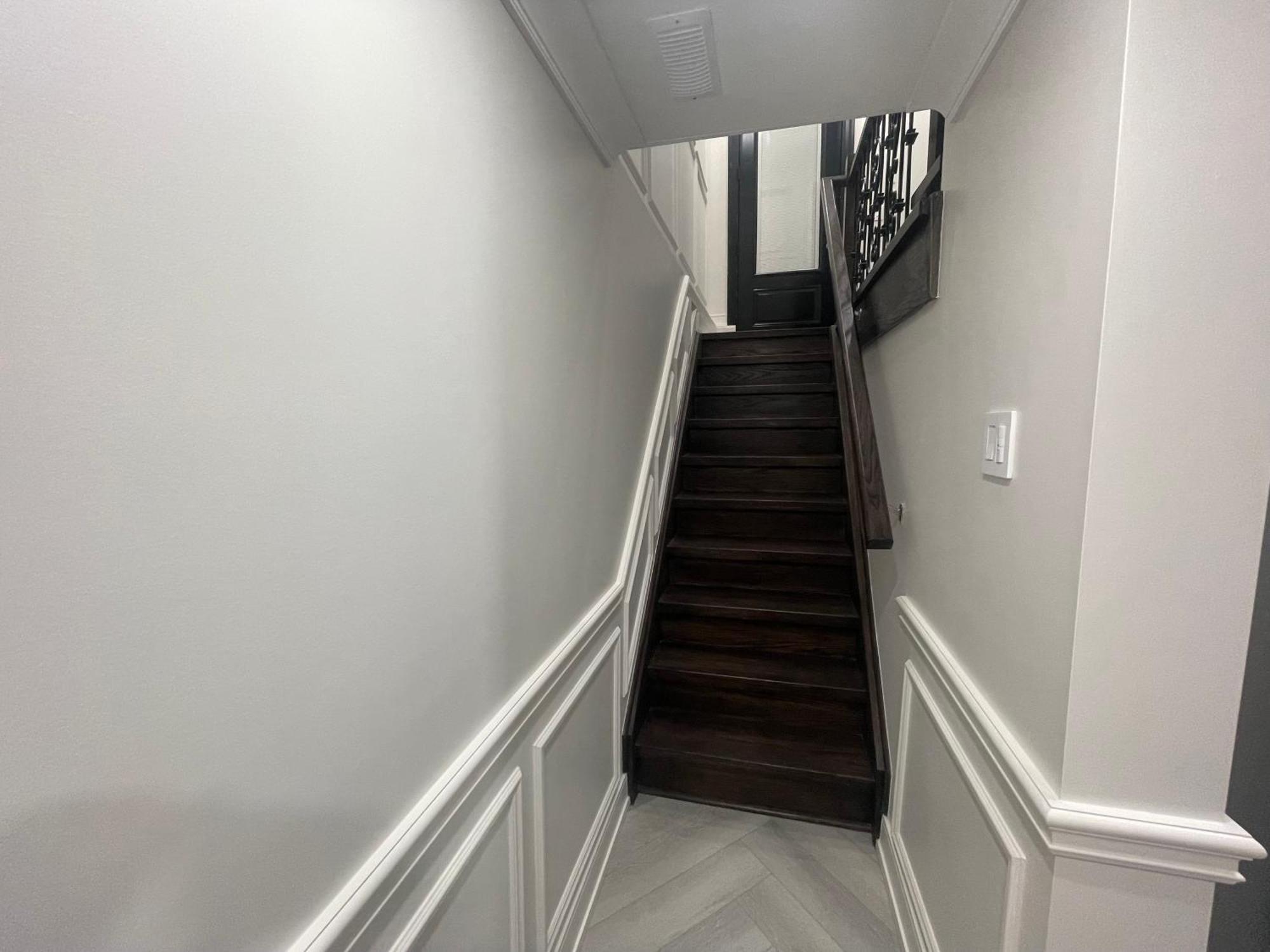 Homestay Cozy Basement With Free Parking In Toronto