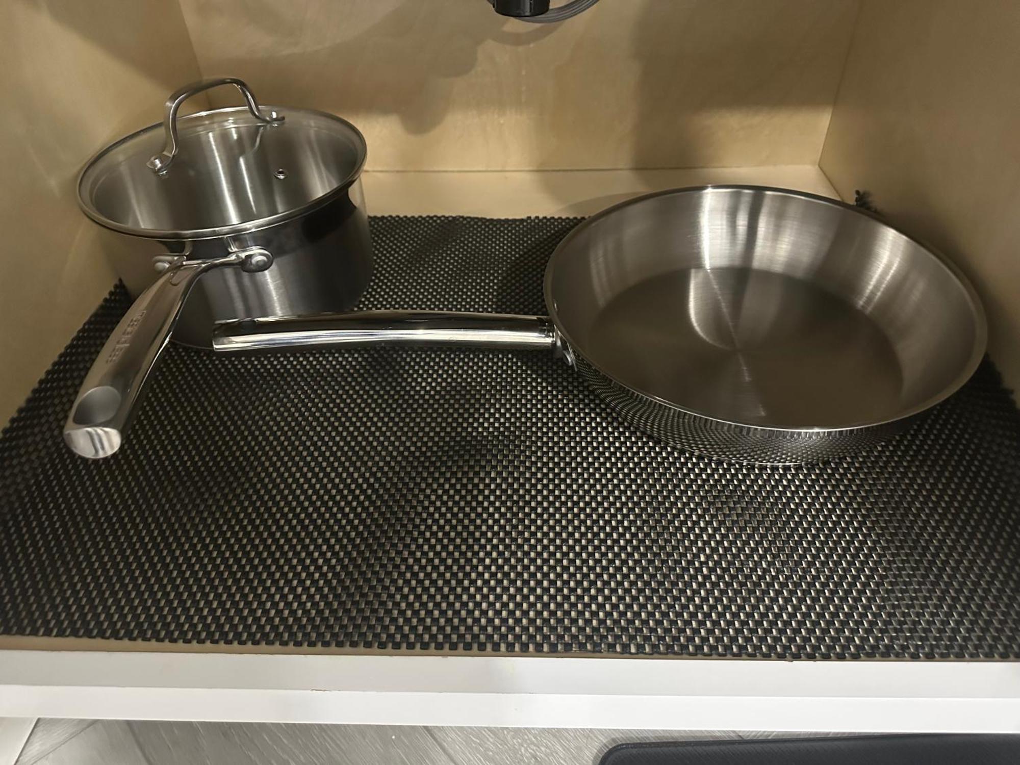 Cozy Basement With Free Parking In * Toronto