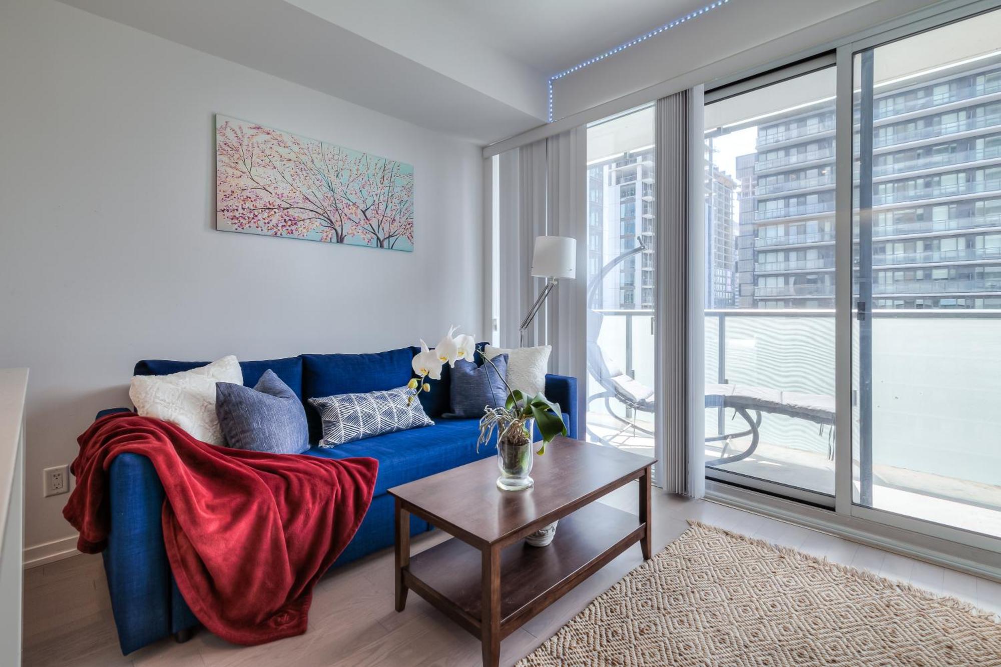 1 Bedroom With Views - 4 Sleeps * Toronto