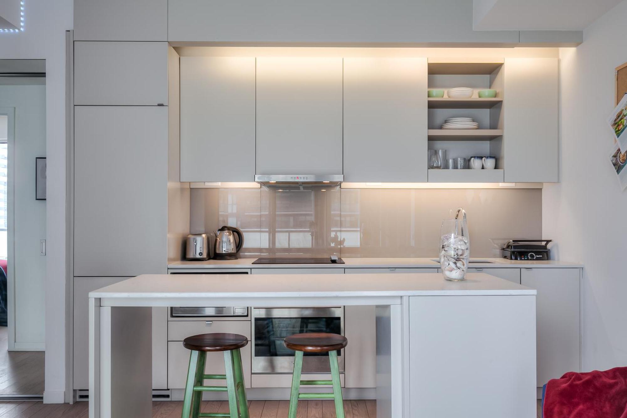 1 Bedroom With Views - 4 Sleeps Apartment Toronto
