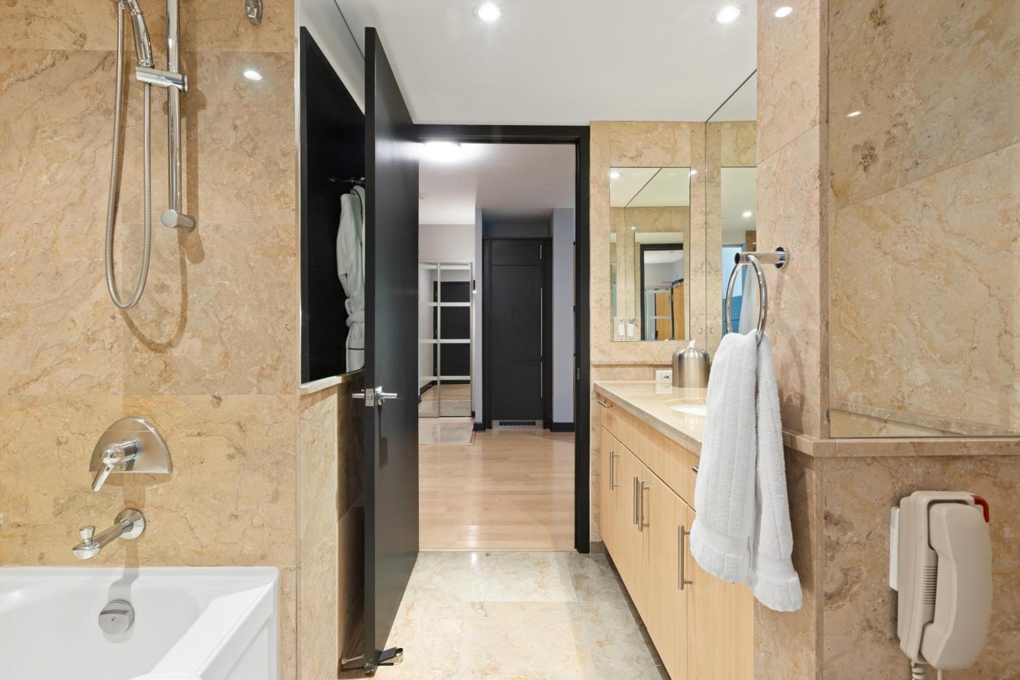 Soho 4*