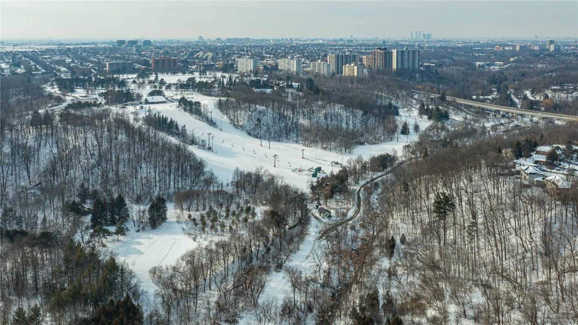 Entire House In Heart Of North York In The Nature * Toronto