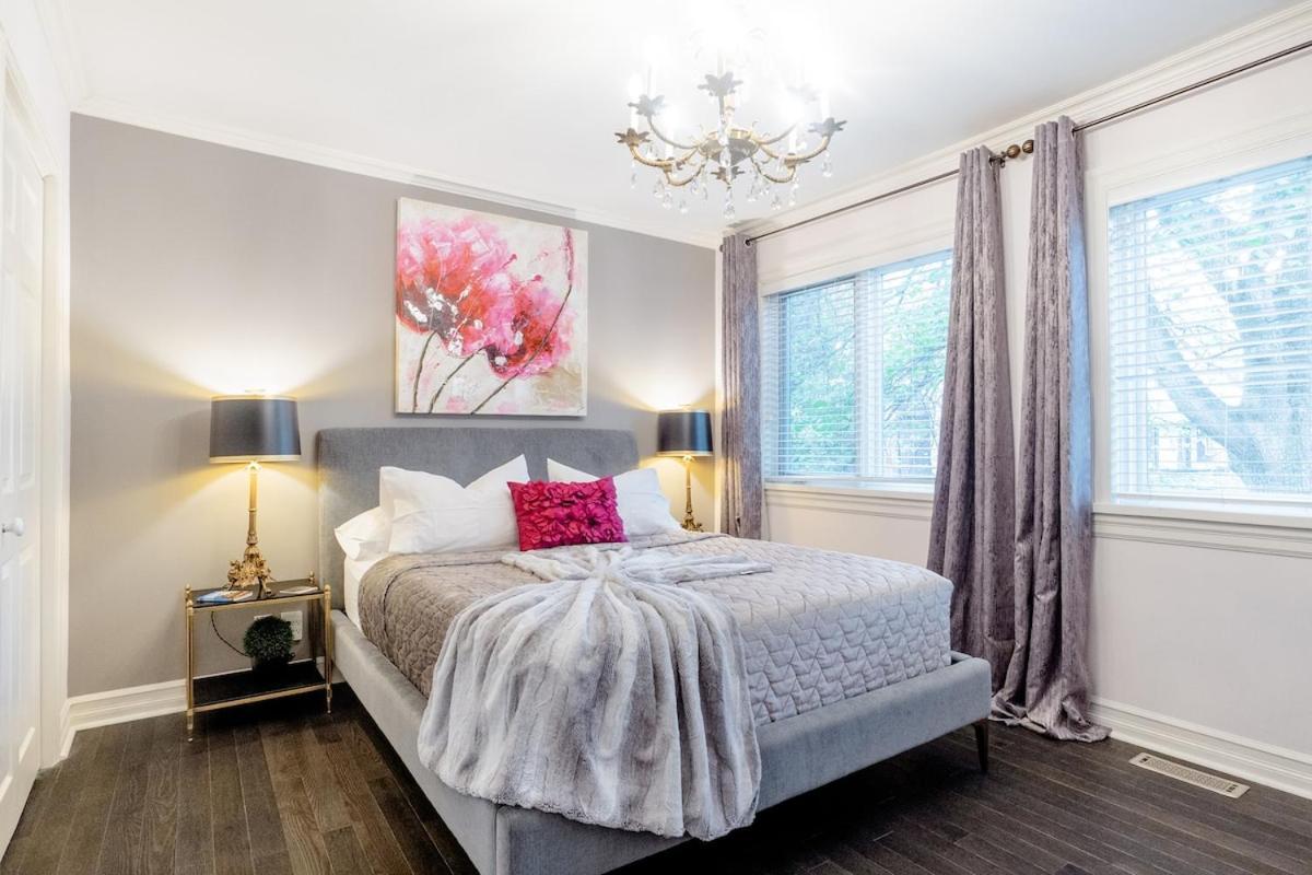 Guest house Downtown Luxury Victorian Retreat