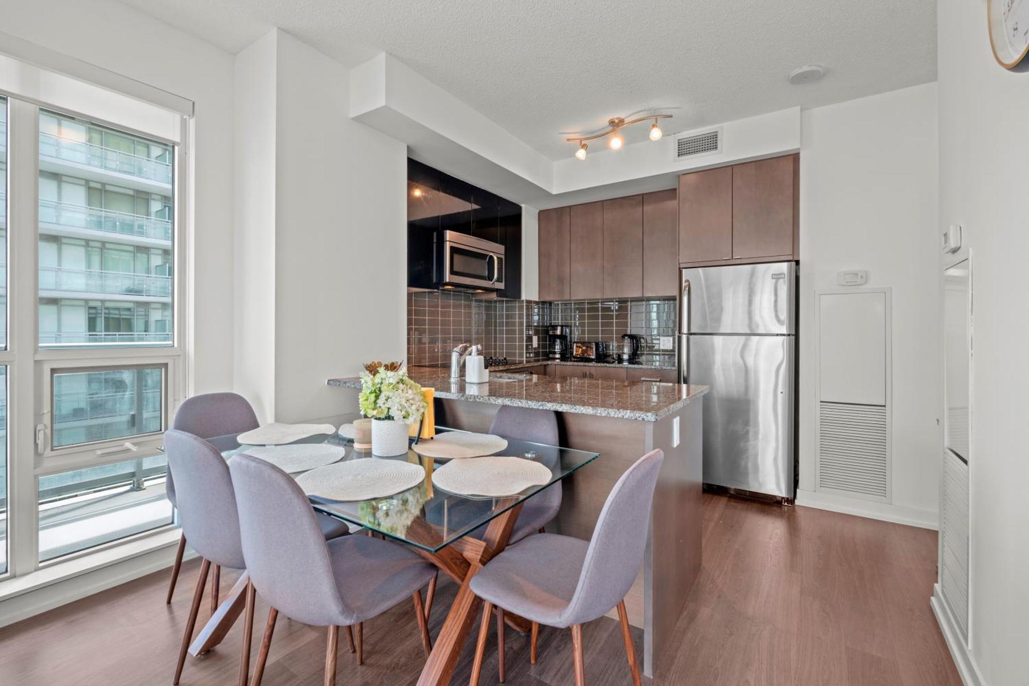 Apartment Modern Dunfield Ave By Globalstay *