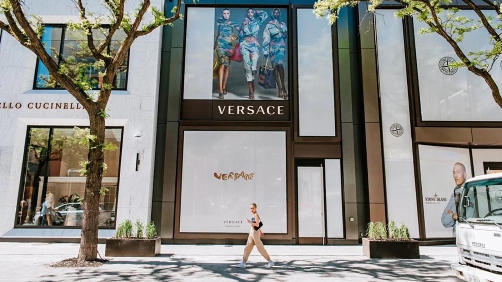 Luxe Yorkville Unit Near Restaurants Fashion Ttc Toronto