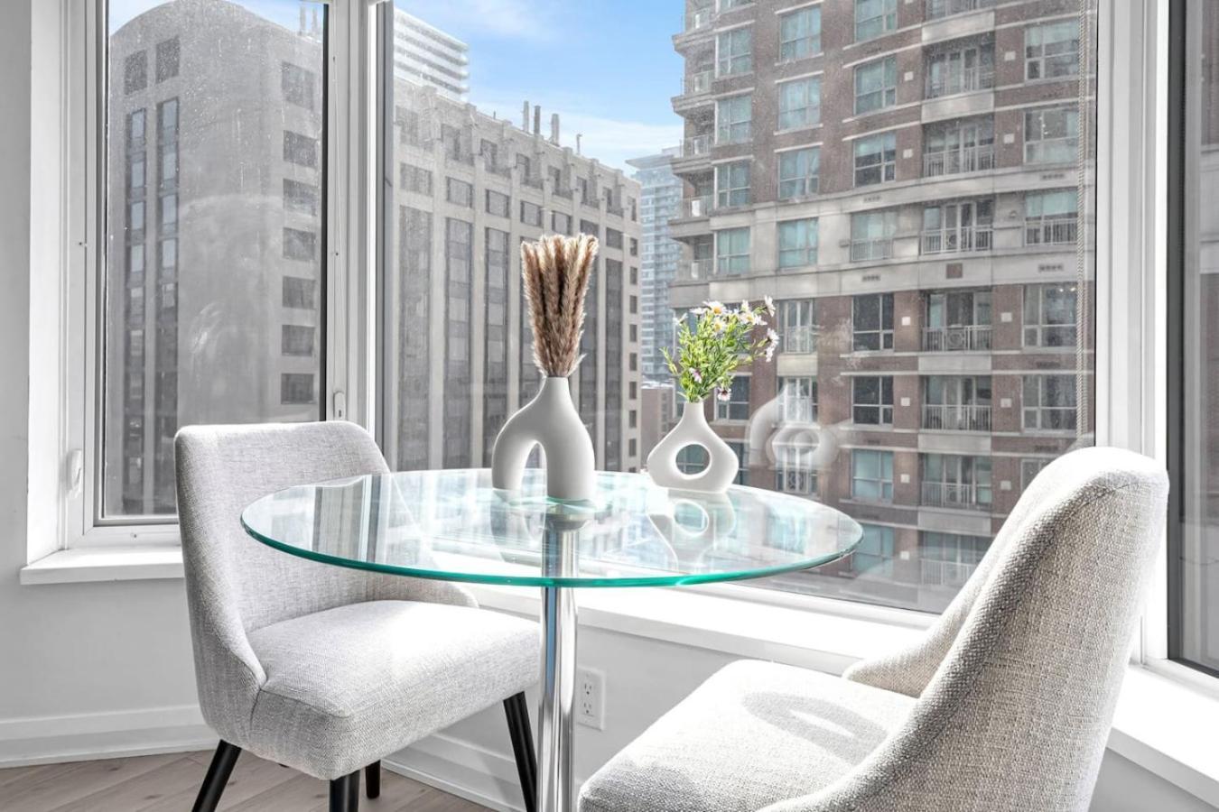 Holiday home Luxe Yorkville Unit Near Restaurants Fashion Ttc Toronto