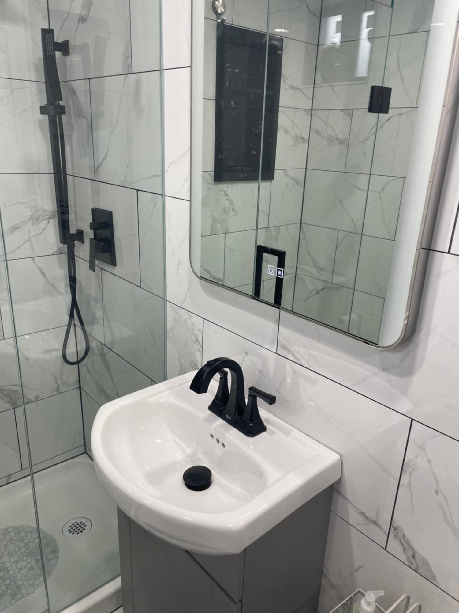 Homestay Cozy Basement With Free Parking In *