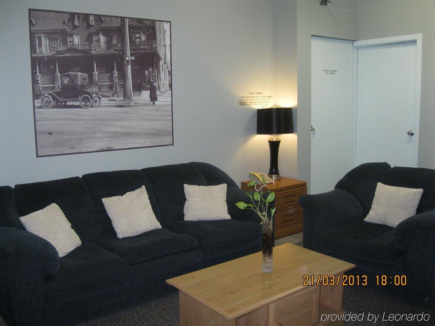 Hostel Saint Lawrence Residences And