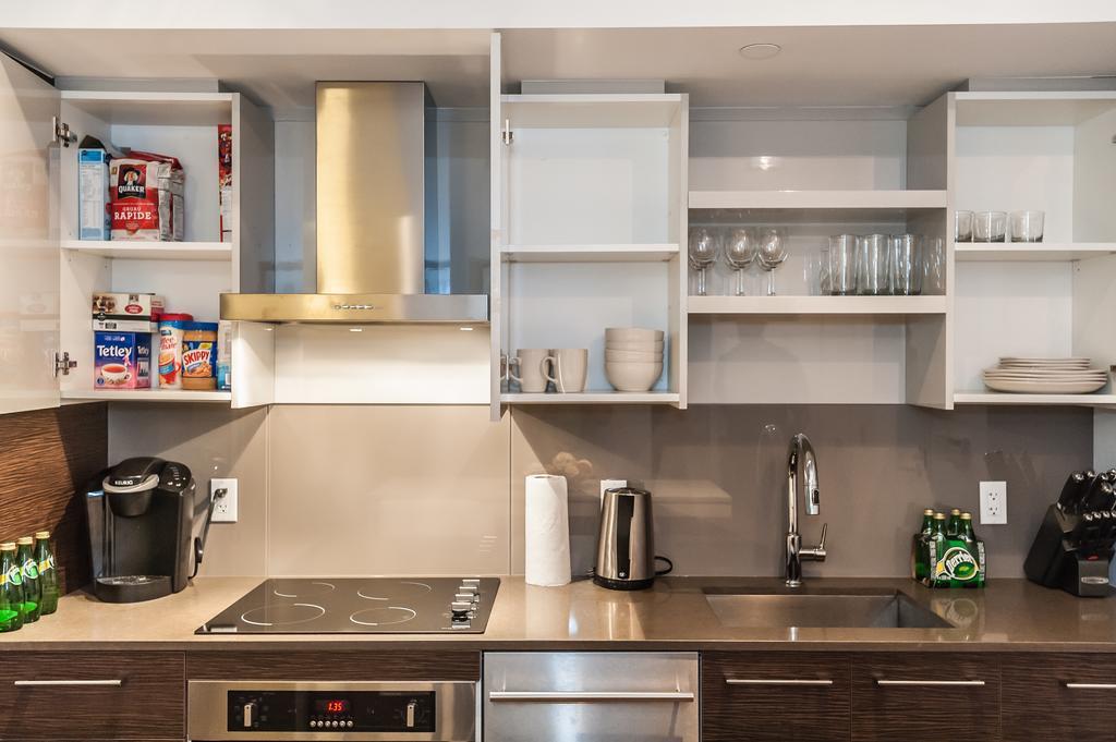 Lifesuites King West Loft