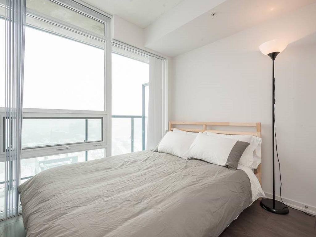 Aoc Suites - Penthouse Condo