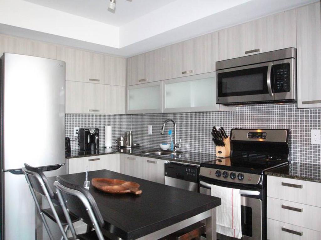 Apartment Aoc Suites - Penthouse Condo Toronto