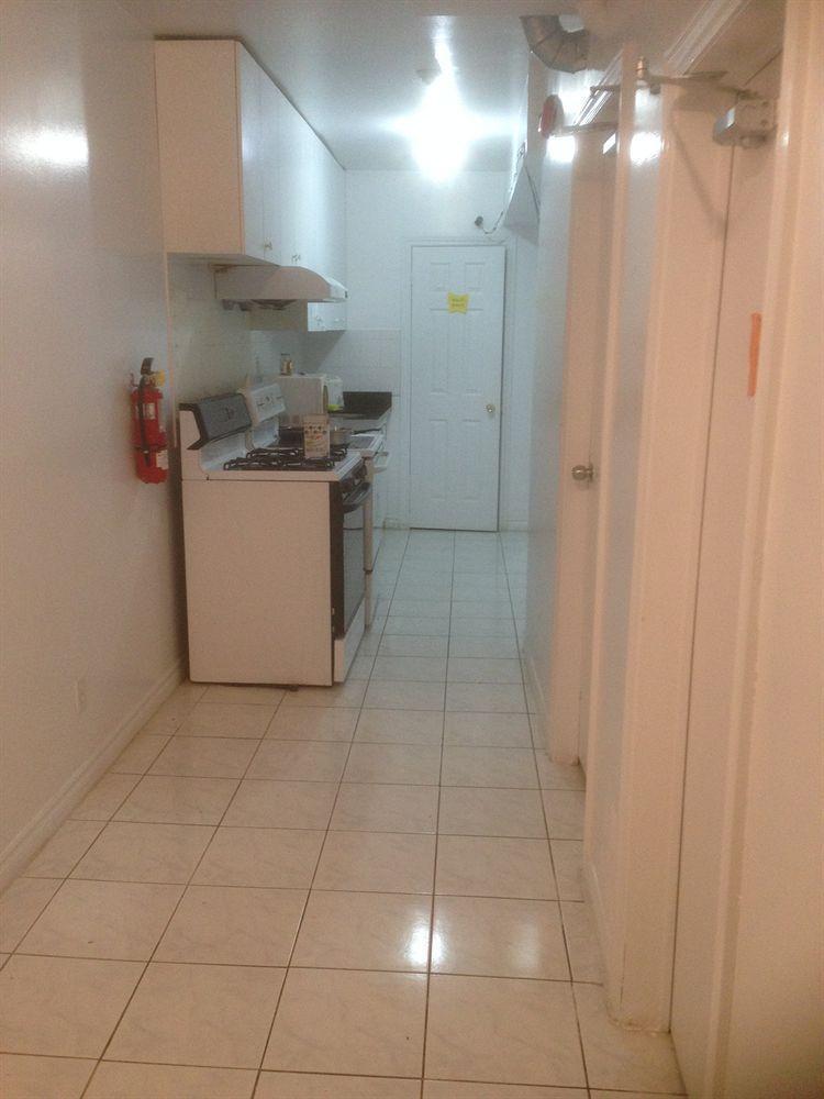 Chinatown Travellers Guest house 2*