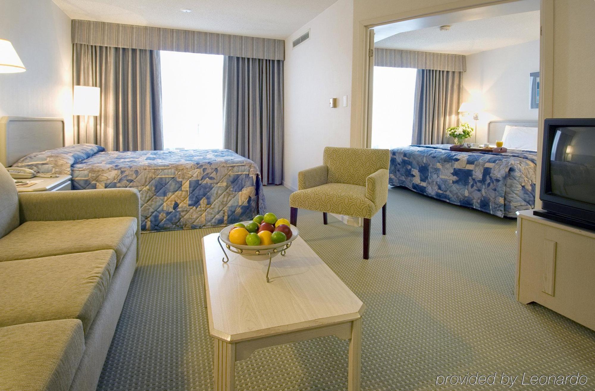 Embassy By Hilton Airport Hotel 4*