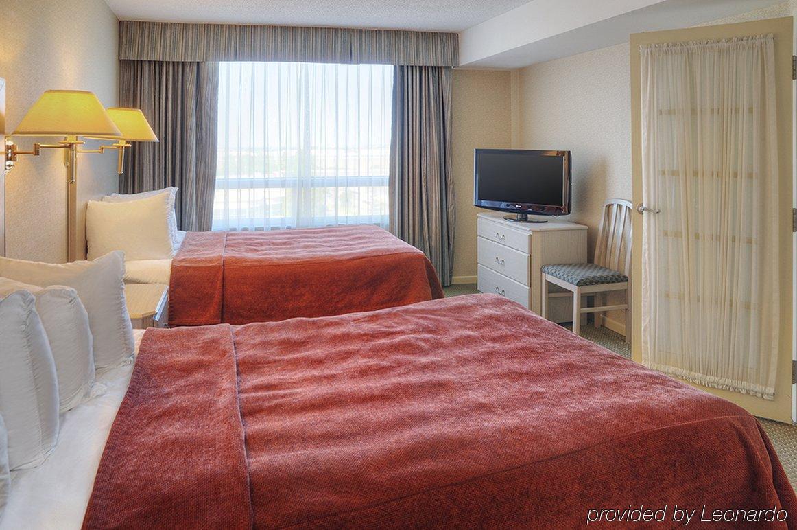 Embassy By Hilton Airport 4*