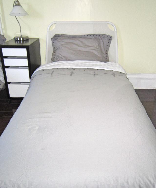 Guest house Spadina 11 3*