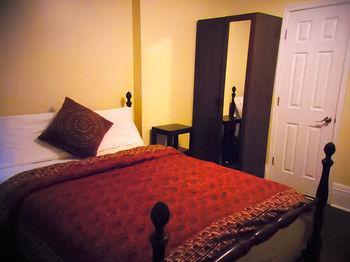 Guest house Spadina 11