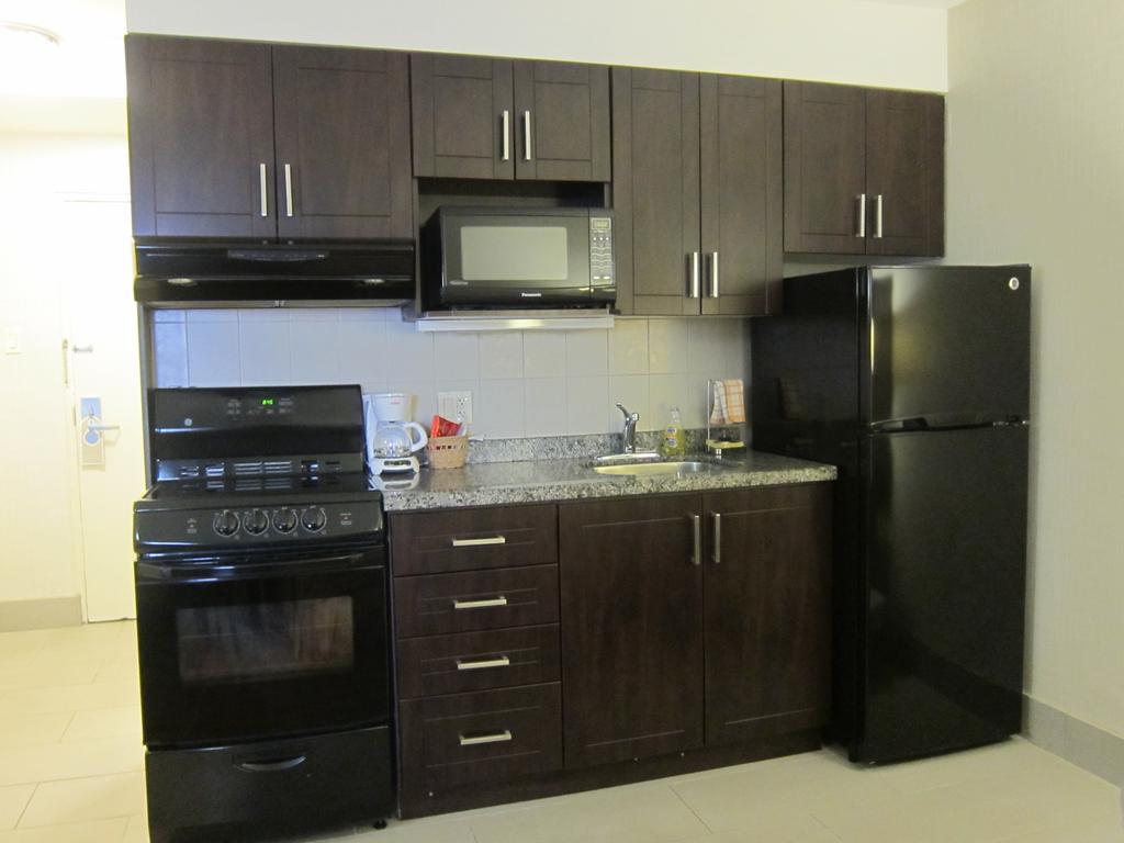 Motel Canadas Value Toronto