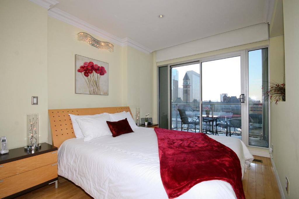 Yonge Furnished Hotel